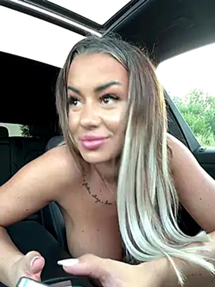 KirstieVegas