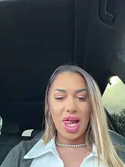 KirstieVegas