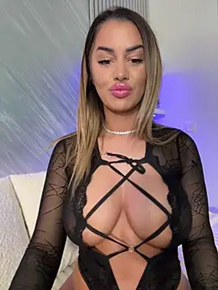 KirstieVegas
