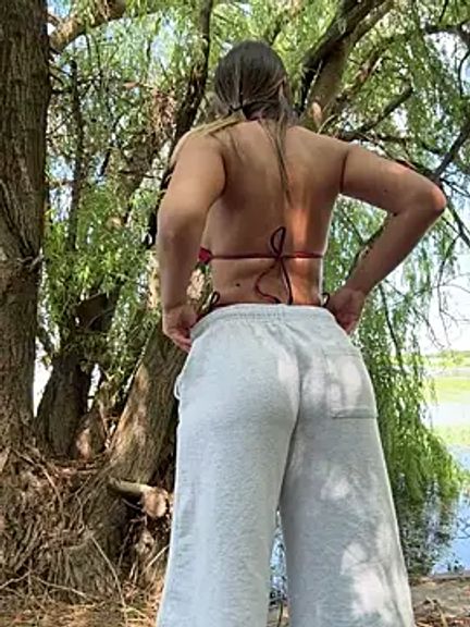 KirstieVegas
