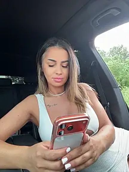 KirstieVegas