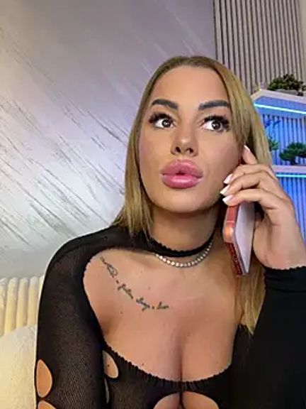 KirstieVegas