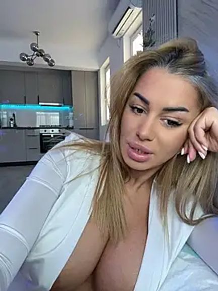 KirstieVegas