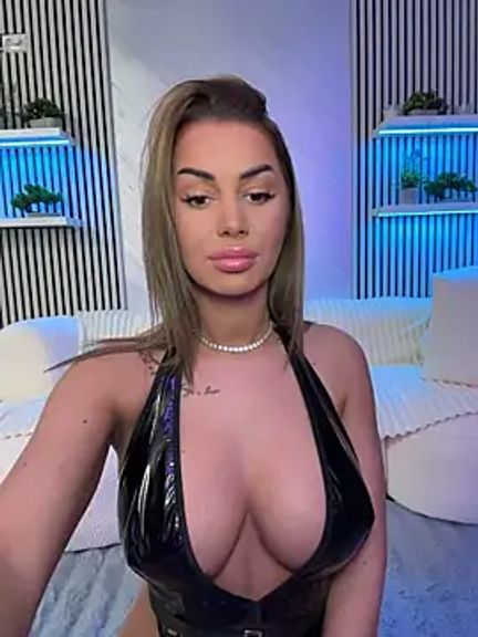 KirstieVegas
