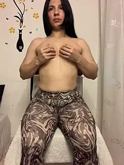 Estefani_32