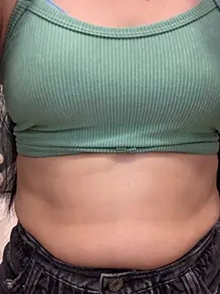 Estefani_32