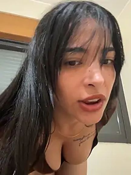 Naughty_Arab_girl