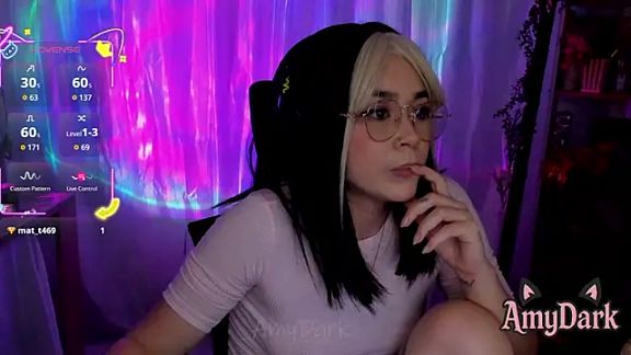 _AmyDark