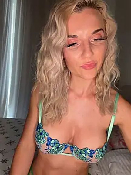 JayJayPink