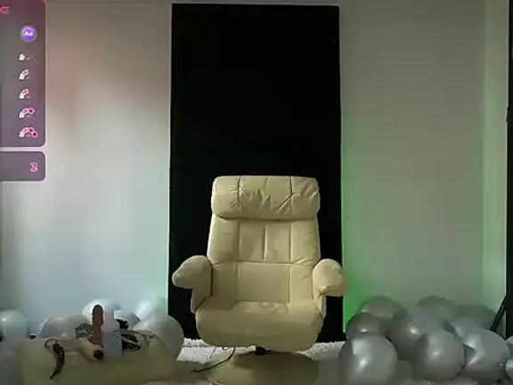 SkinnyPink18
