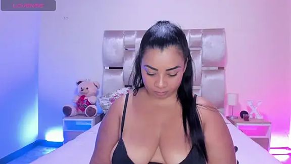 MelanyShayk