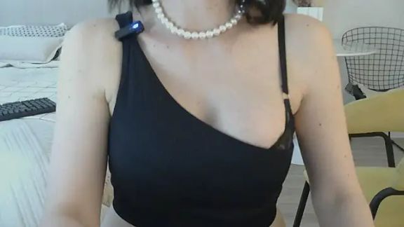 WhiteQueen888
