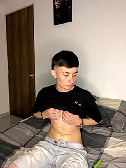 nico_18x