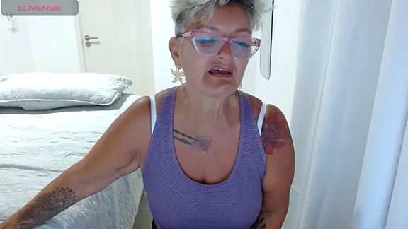 bety-cum2