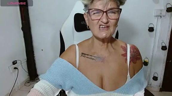 bety-cum2