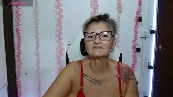 bety-cum2