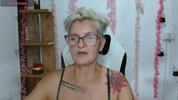 bety-cum2