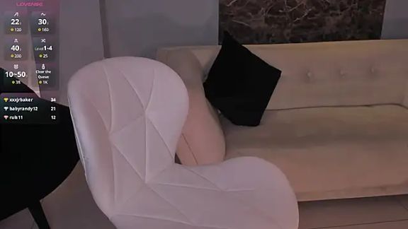 NaomiSainz