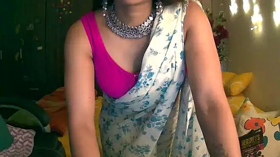 Cute-Tara