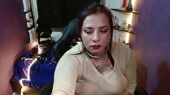 Alexa_Slavehot777