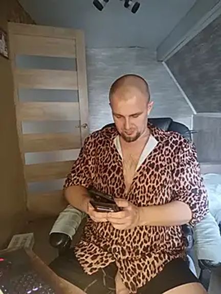 Foxyshaved