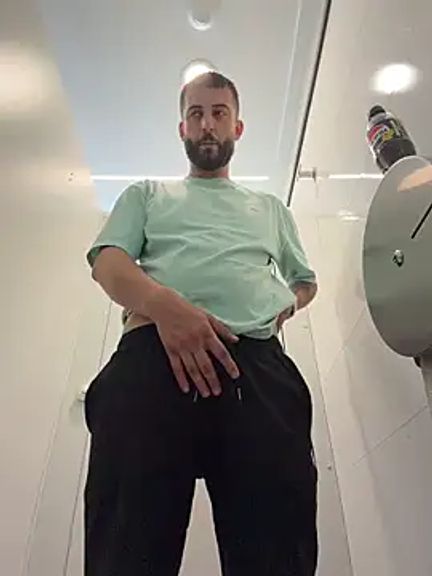 Pablo_Hornyguy95