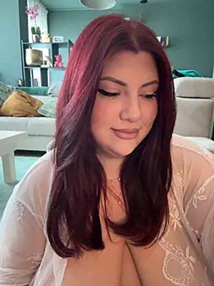 CurvyKimmy1