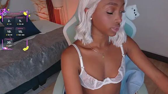ahvi_ebony