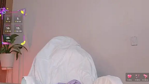 ahvi_ebony