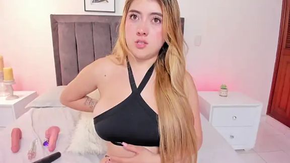 Sophia_Clark8