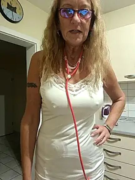 HotWifeLyn68