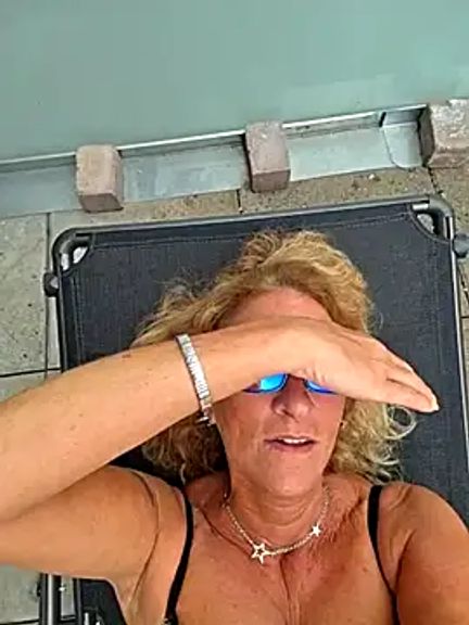 HotWifeLyn68