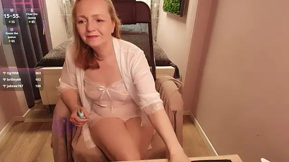 Karen_Villis
