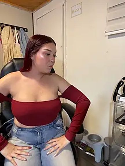 Karen18_boobs
