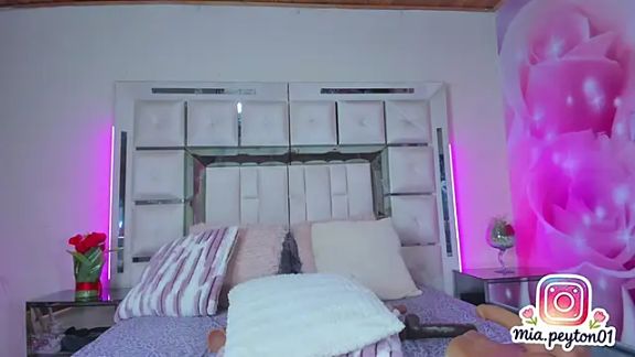 mia_peyton