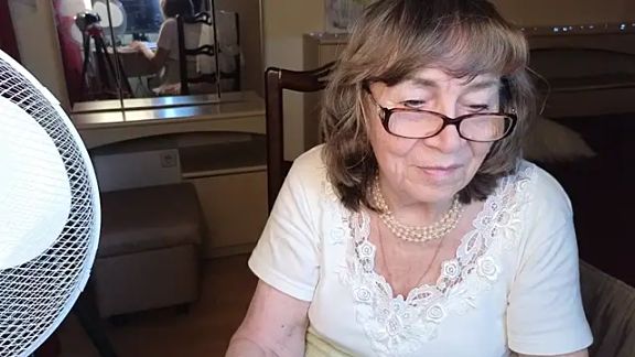 Betty_Brick