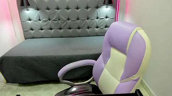 NaniXoxo18