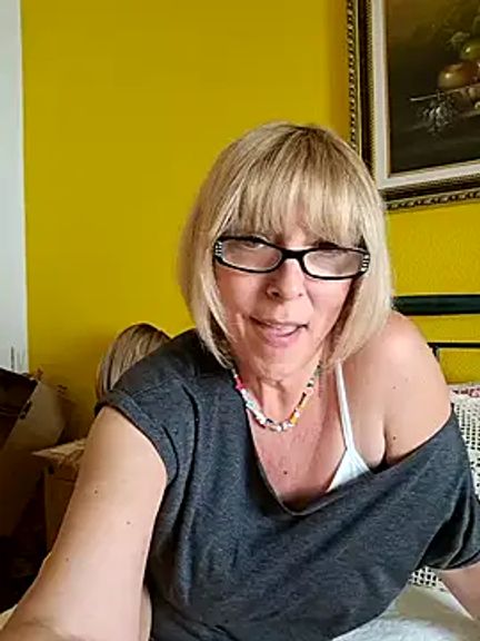 ClassyNAWTYBritMILF