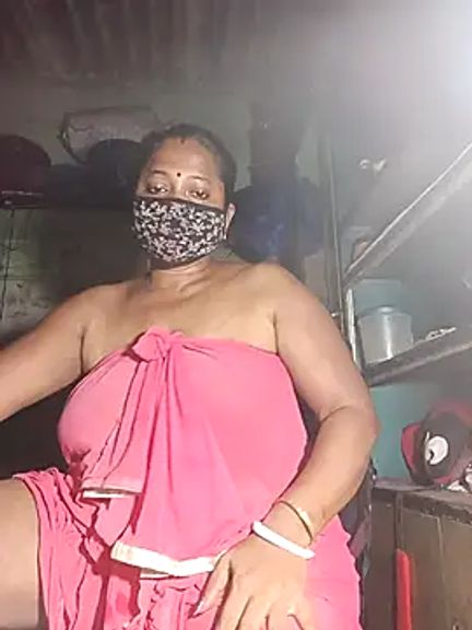 Nude-Priya2