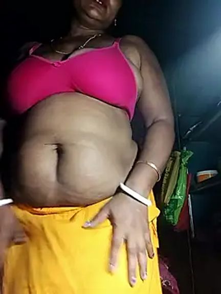 Nude-Priya2