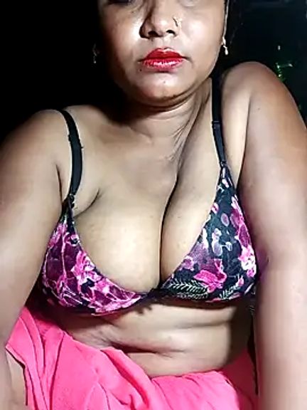 Nude-Priya2