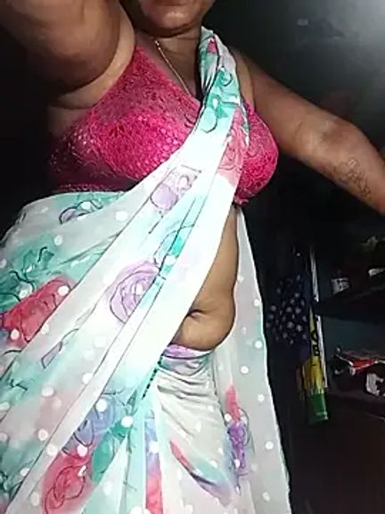 Nude-Priya2
