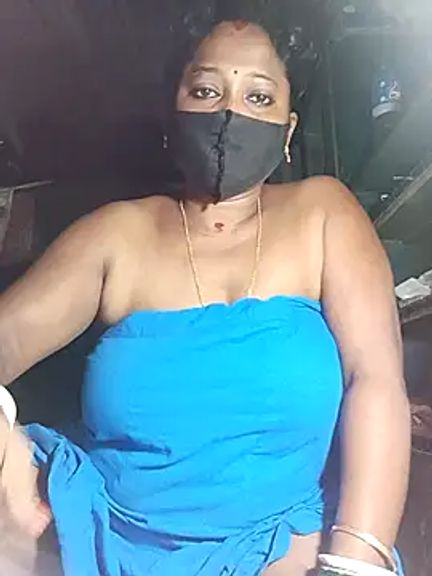 Nude-Priya2
