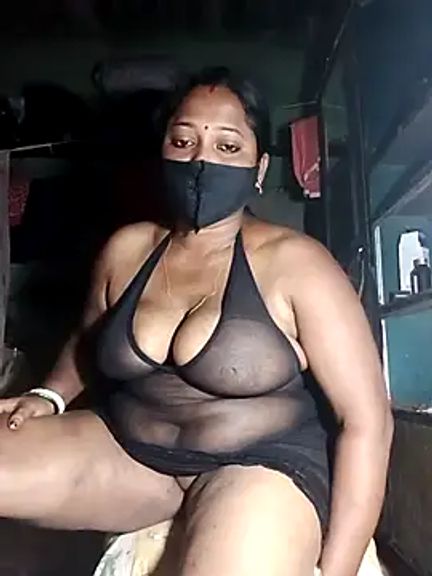 Nude-Priya2