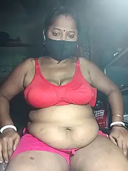 Nude-Priya2