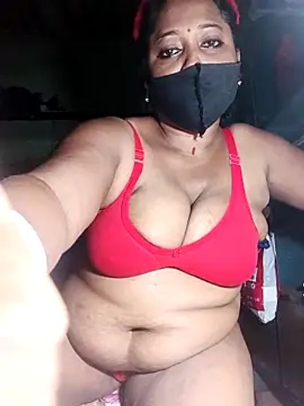 Nude-Priya2