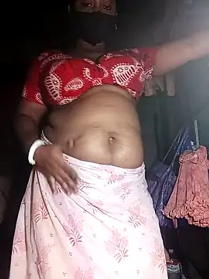 Nude-Priya2
