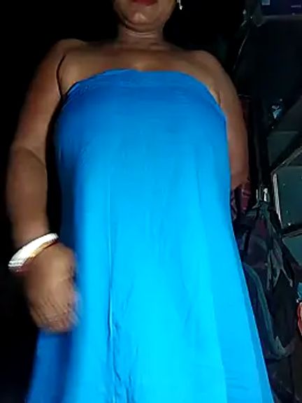 Nude-Priya2