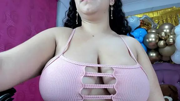 Emy_topless