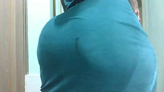 Huge_Bootybae